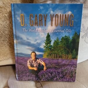NEW!! D. Gary Young Book on Essential Oils (Sealed)